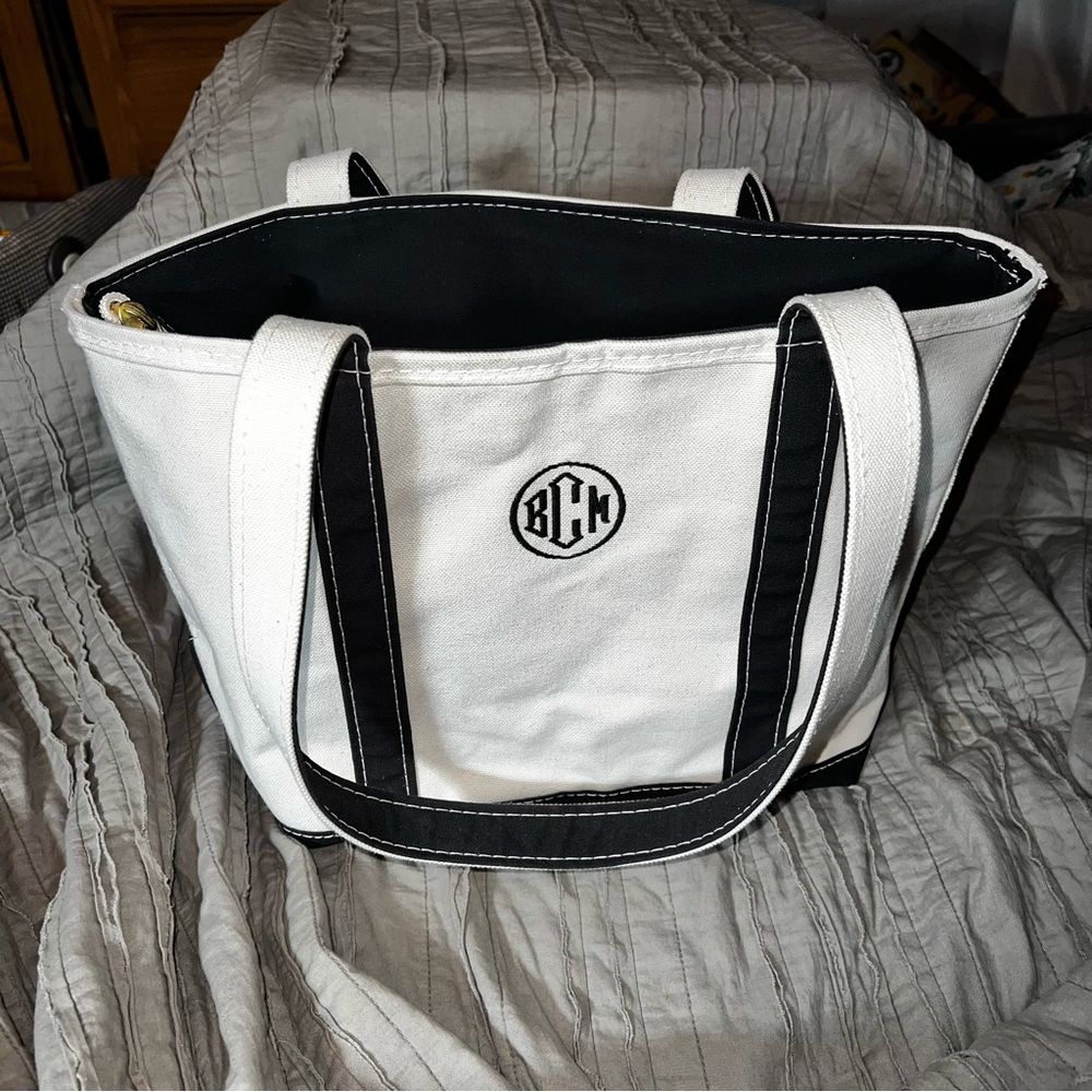 L.L. Bean Black & Ivory Boat and Tote Bag Zip Top NWOT